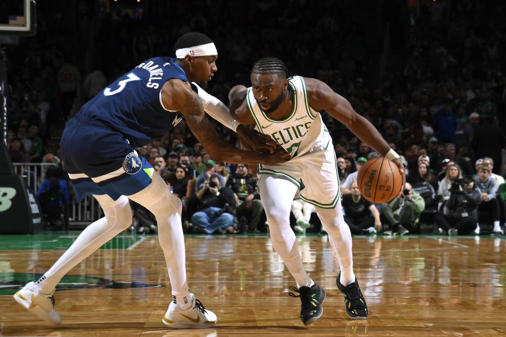 管理层通过 管理层通过