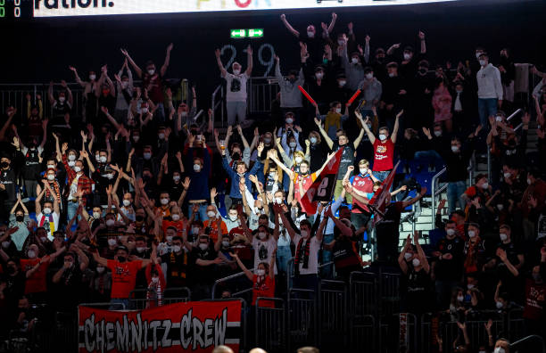 渐形成了独 渐形成了独